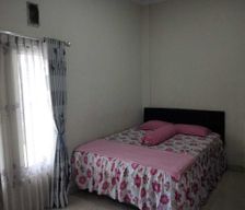Indonesia Jogja Yogyakarta vacation rental compare prices direct by owner 11632315