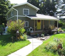 United States Iowa LE CLAIRE vacation rental compare prices direct by owner 2674337