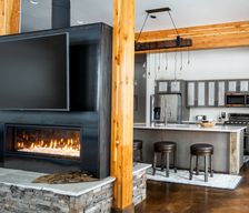 United States Montana Gallatin Gateway vacation rental compare prices direct by owner 11462076