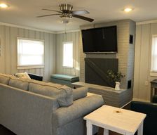 United States Kansas Lawrence vacation rental compare prices direct by owner 468208