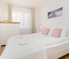 Poland Województwo pomorskie Gdansk vacation rental compare prices direct by owner 9885363