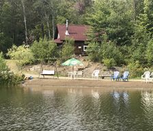 Canada Quebec Saint-Étienne-de-Bolton vacation rental compare prices direct by owner 25081262