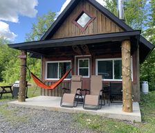Canada Quebec Saint-Étienne-de-Bolton vacation rental compare prices direct by owner 499954