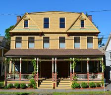 United States New York Kingston vacation rental compare prices direct by owner 228008