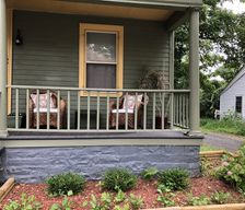 United States New York Kingston vacation rental compare prices direct by owner 2626499