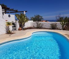 Spain Las Palmas Parque Holandés vacation rental compare prices direct by owner 4932915