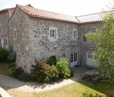 France Auvergne-Rhône-Alpes Rauret vacation rental compare prices direct by owner 3946202
