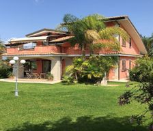 Italy Calabria San Nicolò di Ricadi vacation rental compare prices direct by owner 5540666