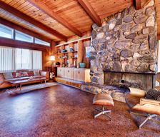 United States California Yucca Valley vacation rental compare prices direct by owner 24981929