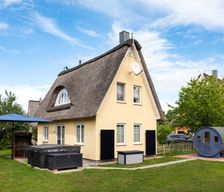 Germany Mecklenburg-West Pomerania Hohenkirchen OT Beckerwitz vacation rental compare prices direct by owner 15399024
