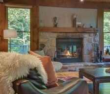 Canada Quebec Lac-Supérieur vacation rental compare prices direct by owner 19707885