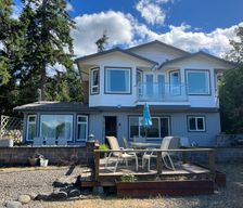 Canada British Columbia Bowser vacation rental compare prices direct by owner 33332117