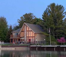 Canada Ontario Port Franks vacation rental compare prices direct by owner 9478347
