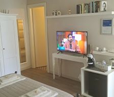 Italy Provincia di Lucca Pietrasanta vacation rental compare prices direct by owner 9486681