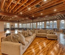 United States South Dakota Yankton vacation rental compare prices direct by owner 29913786