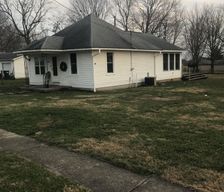 United States Illinois Waverly vacation rental compare prices direct by owner 10299601