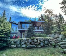 Canada Quebec Petite-Rivière-Saint-François vacation rental compare prices direct by owner 10310070