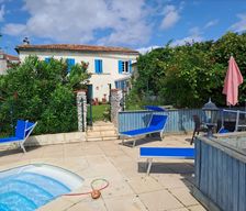 France Charente-Maritime Saint Georges antignac vacation rental compare prices direct by owner 15506710
