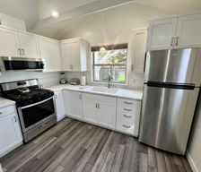 United States California Arcata vacation rental compare prices direct by owner 12192054