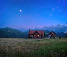United States Montana Gallatin Gateway vacation rental compare prices direct by owner 2097791