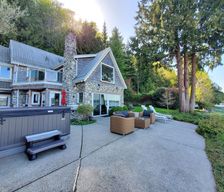 Canada British Columbia Bowser vacation rental compare prices direct by owner 25232549