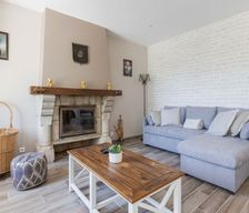 France  MONTAIGU LA BRISETTE vacation rental compare prices direct by owner 13160049