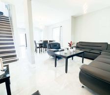 United States New York Niagara Falls vacation rental compare prices direct by owner 15758530