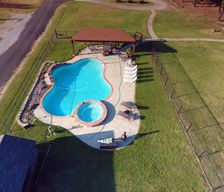 United States Texas Aurora vacation rental compare prices direct by owner 24957397