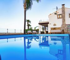 Italy Sardinia Taormina vacation rental compare prices direct by owner 11841412