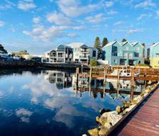 Australia WA Halls Head vacation rental compare prices direct by owner 23928827