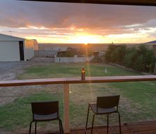 Australia SA Point Turton vacation rental compare prices direct by owner 33274926