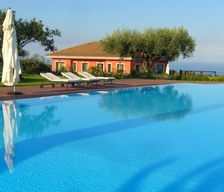 Italy Città metropolitana di Catania Santa Venerina vacation rental compare prices direct by owner 33360002