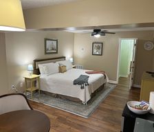 United States Mississippi Tupelo vacation rental compare prices direct by owner 33359084