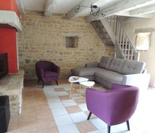 France Aveyron Vailhourles vacation rental compare prices direct by owner 29958266