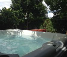 France Yvelines Voisins-le-Bretonneux vacation rental compare prices direct by owner 26597972