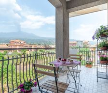 Italy Campania Giarre vacation rental compare prices direct by owner 11069315