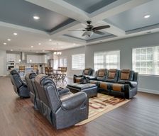 United States Virginia Dumfries vacation rental compare prices direct by owner 37605717