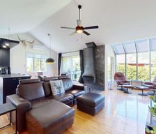 Canada Quebec Saint-Ferréol-les-Neiges vacation rental compare prices direct by owner 34814214
