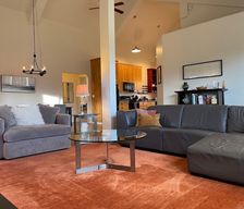 United States Oregon Ashland vacation rental compare prices direct by owner 33358056