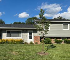 United States Iowa Bettendorf vacation rental compare prices direct by owner 33350847