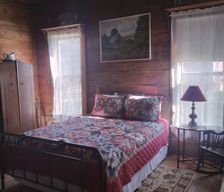 United States Texas Palestine vacation rental compare prices direct by owner 33130106