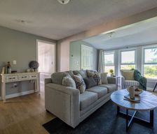 United States Rhode Island Warwick vacation rental compare prices direct by owner 32339569