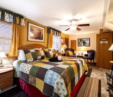 United States Illinois Hoffman Estates vacation rental compare prices direct by owner 213241
