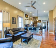 United States Kentucky Louisville vacation rental compare prices direct by owner 25075588