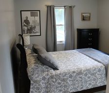 United States Iowa Pella vacation rental compare prices direct by owner 11404896
