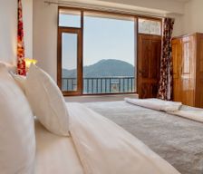 India Himachal Pradesh Koti vacation rental compare prices direct by owner 25517036