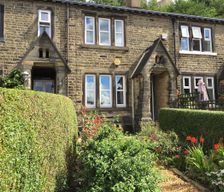 United Kingdom England Halifax vacation rental compare prices direct by owner 11619797
