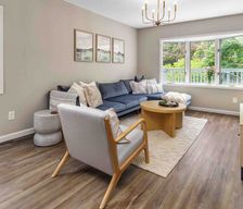 United States New York Riverhead vacation rental compare prices direct by owner 10432541