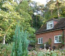 United Kingdom Windsor and Maidenhead Ascot vacation rental compare prices direct by owner 4439611