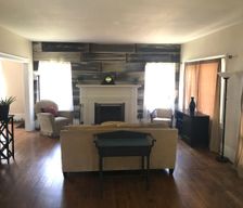 United States California Fresno vacation rental compare prices direct by owner 2564871
